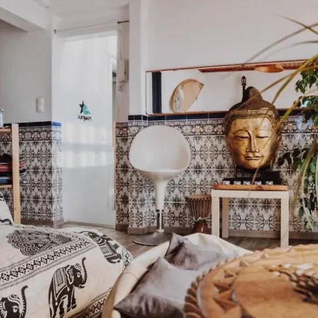 Olympo-Stunning Penthouse Views, Riverside Flat * Lisbon