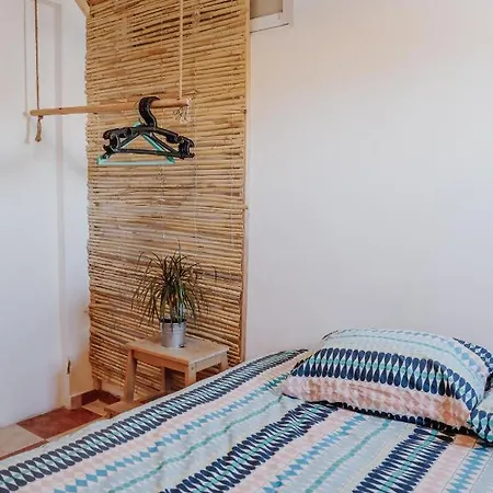 Olympo-Stunning Penthouse Views, Riverside Flat Apartment